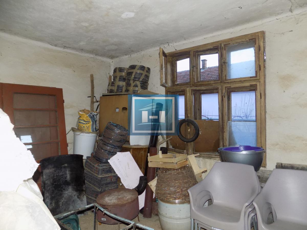 Stariji objekat u Donjem Katunu