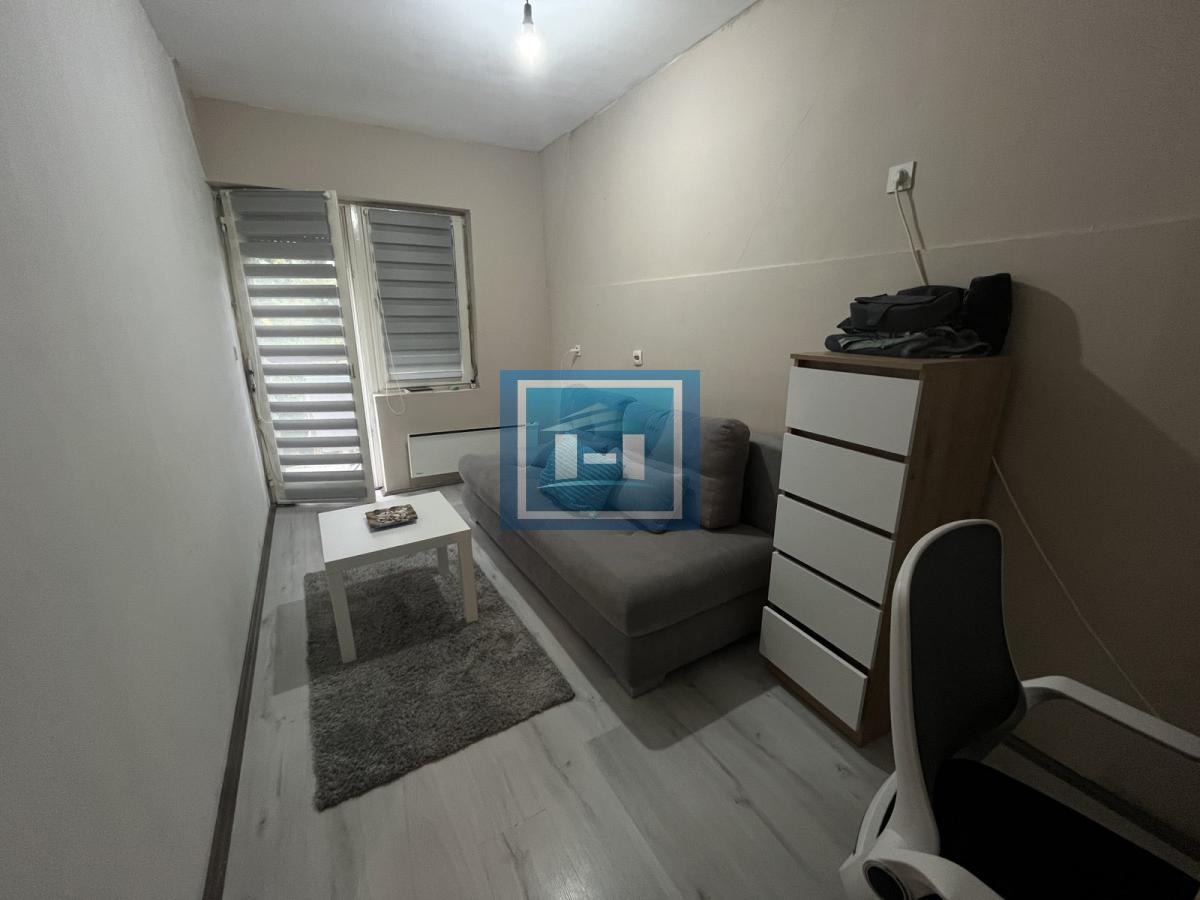 DVE SPAVAĆE SOBE NA 46 m² + GARSONJERA — STRELIŠTE, JAGODINA!