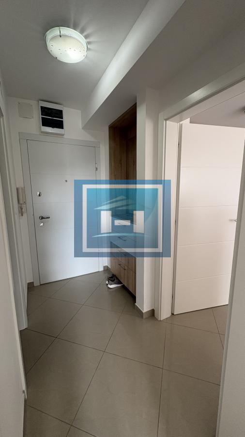 Ekskluzivno izdavanje – moderan stan u luksuznoj zgradi!