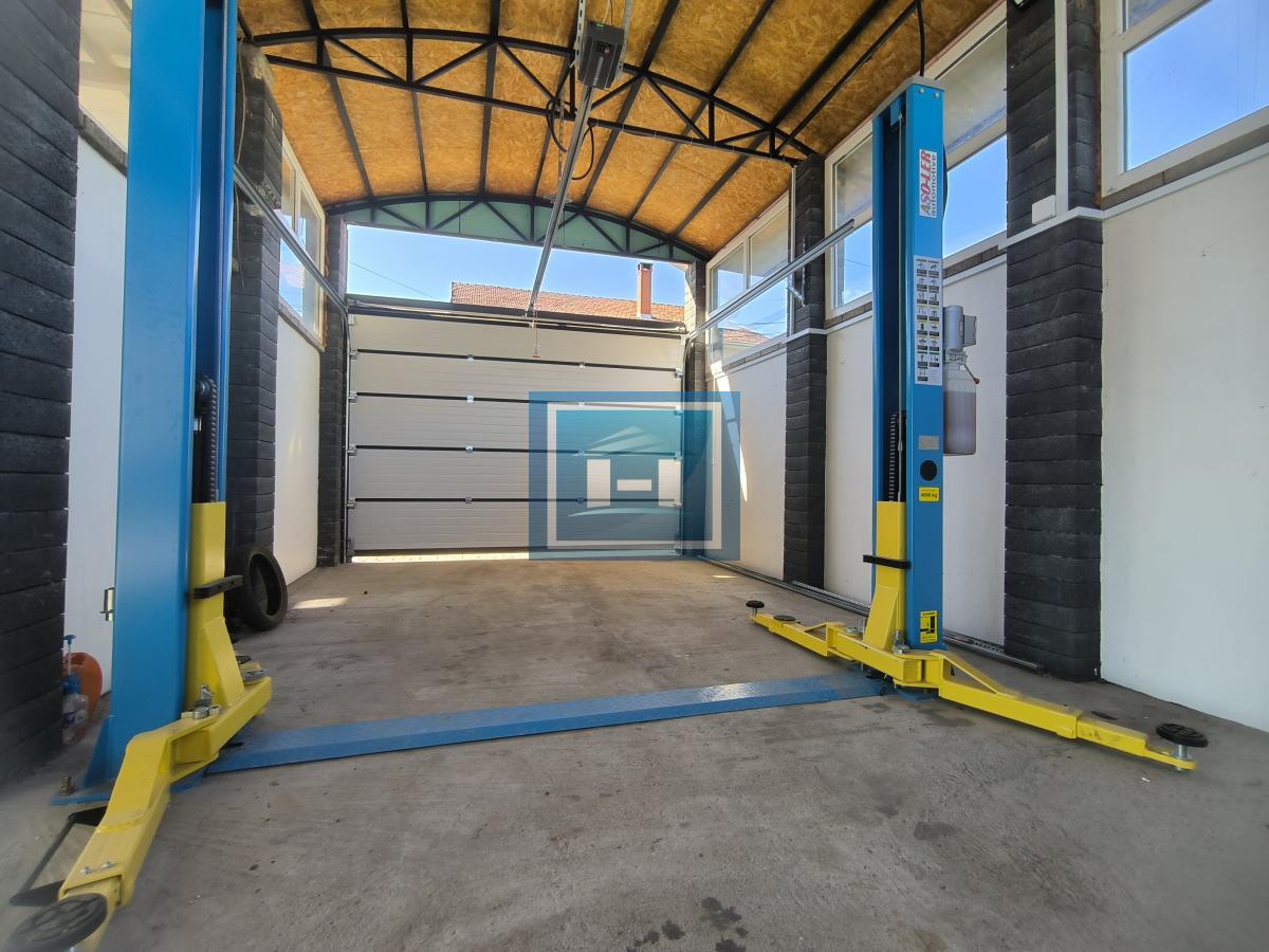 Izdaje se garaža sa prostorom za perionicu