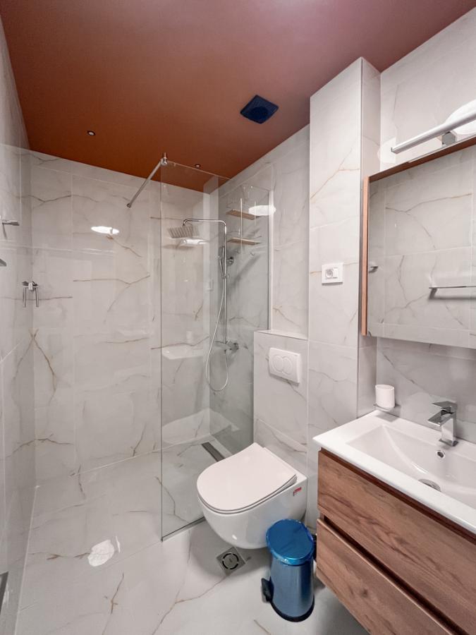 Gallery image 12