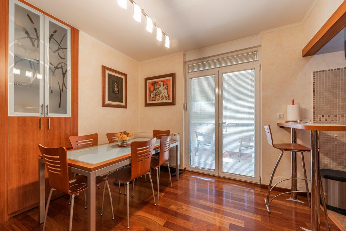 Gallery image 8