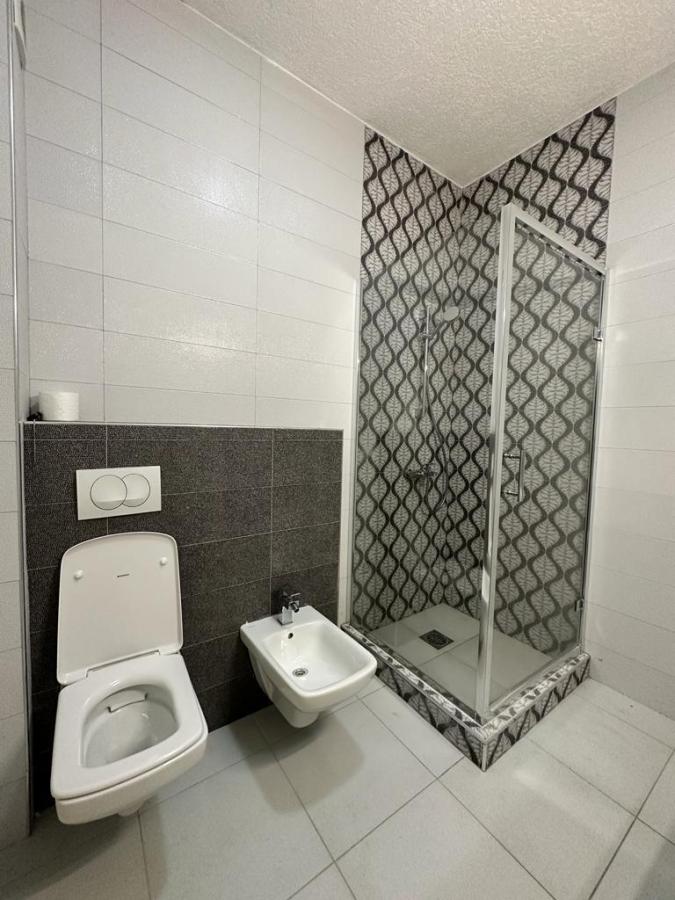 Gallery image 7