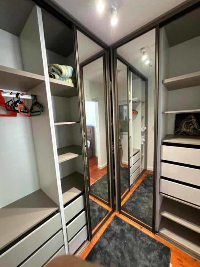 Gallery image 12