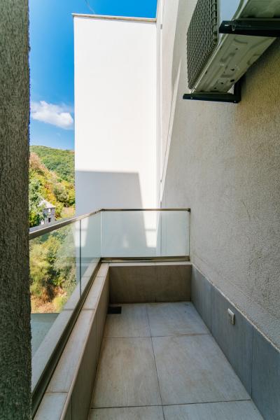 Gallery image 9