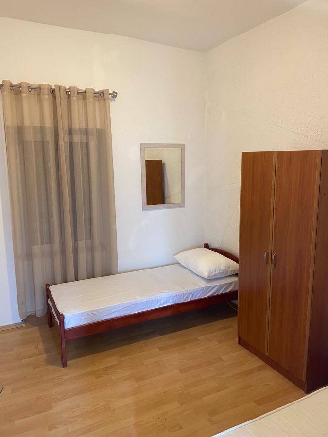 Gallery image 12