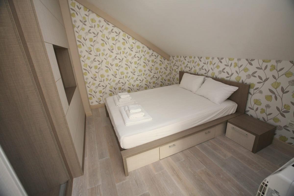 Gallery image 11