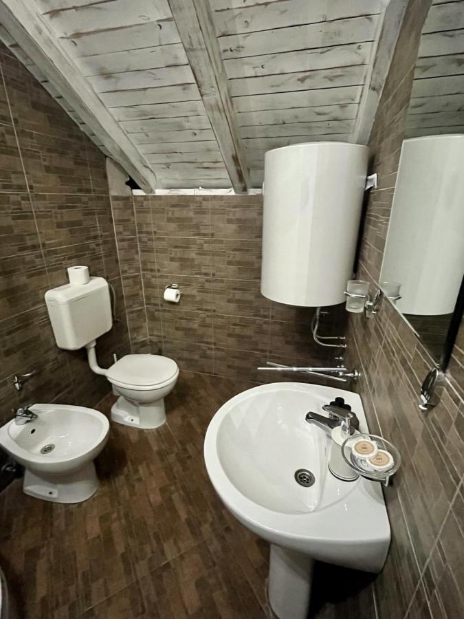 Gallery image 18