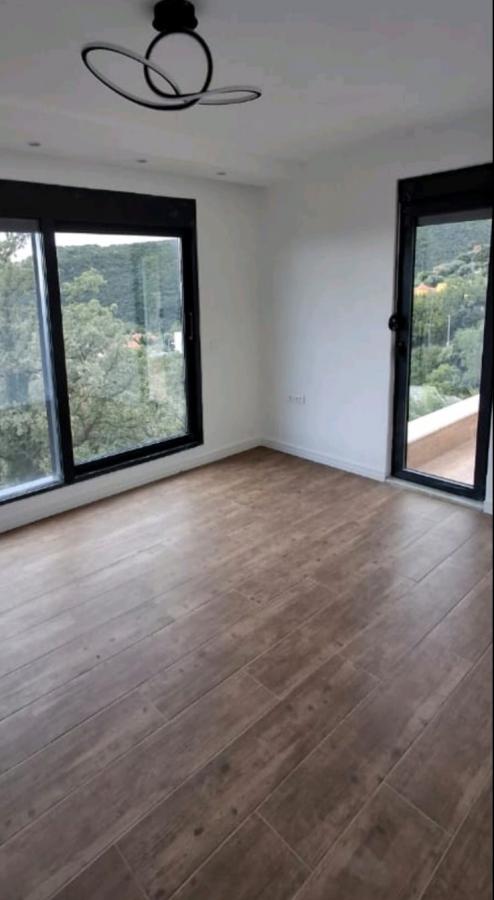 Gallery image 10