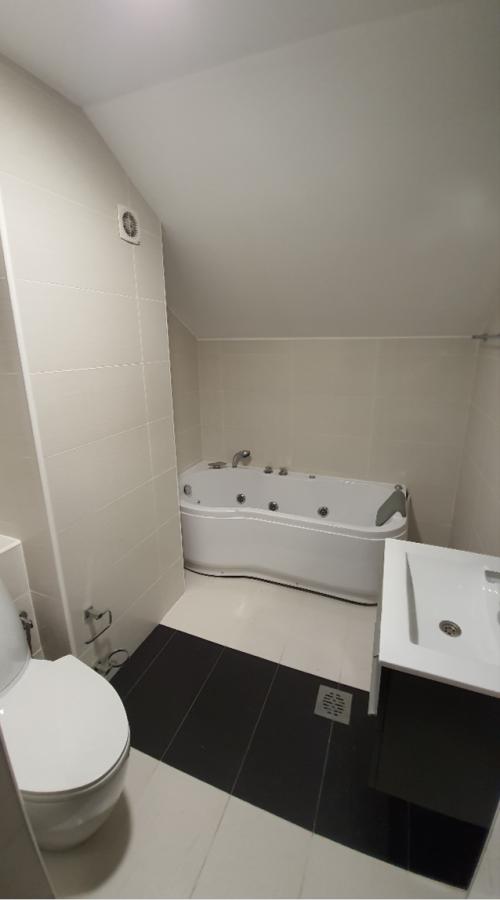 Gallery image 8