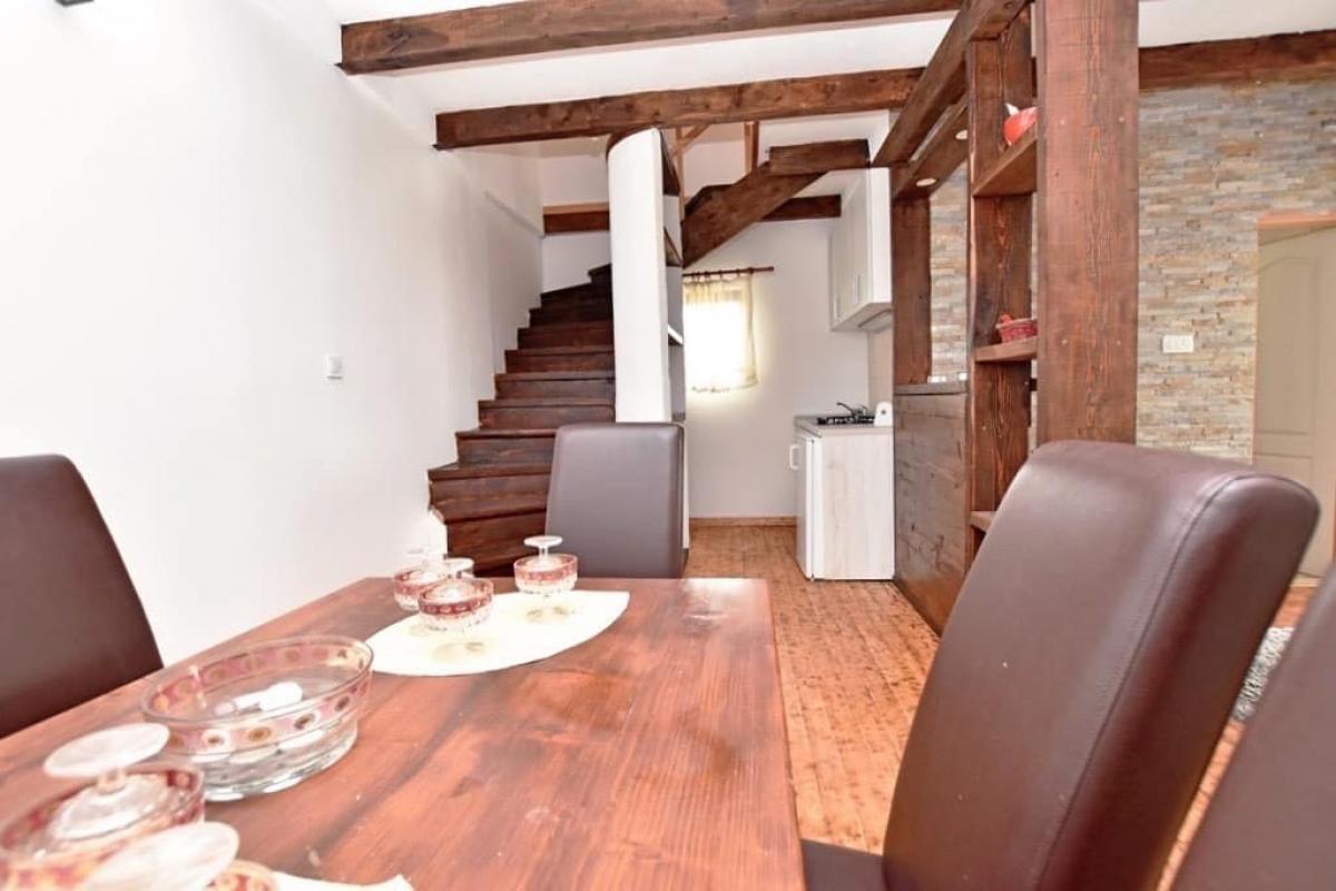 Gallery image 12