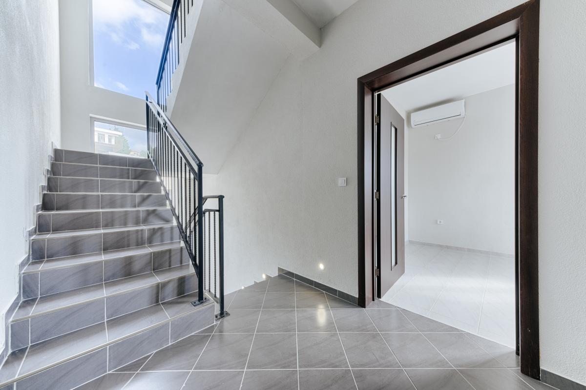 Gallery image 15