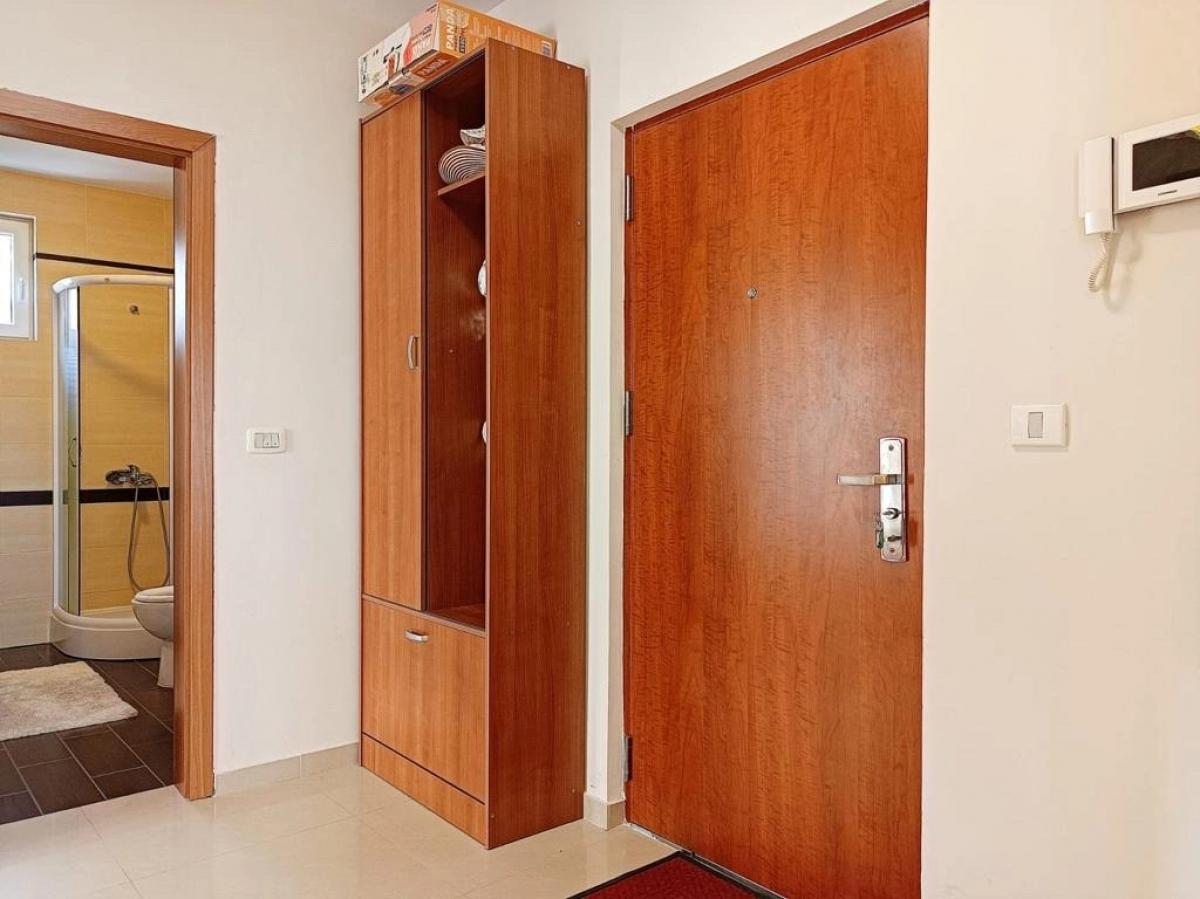 Gallery image 9