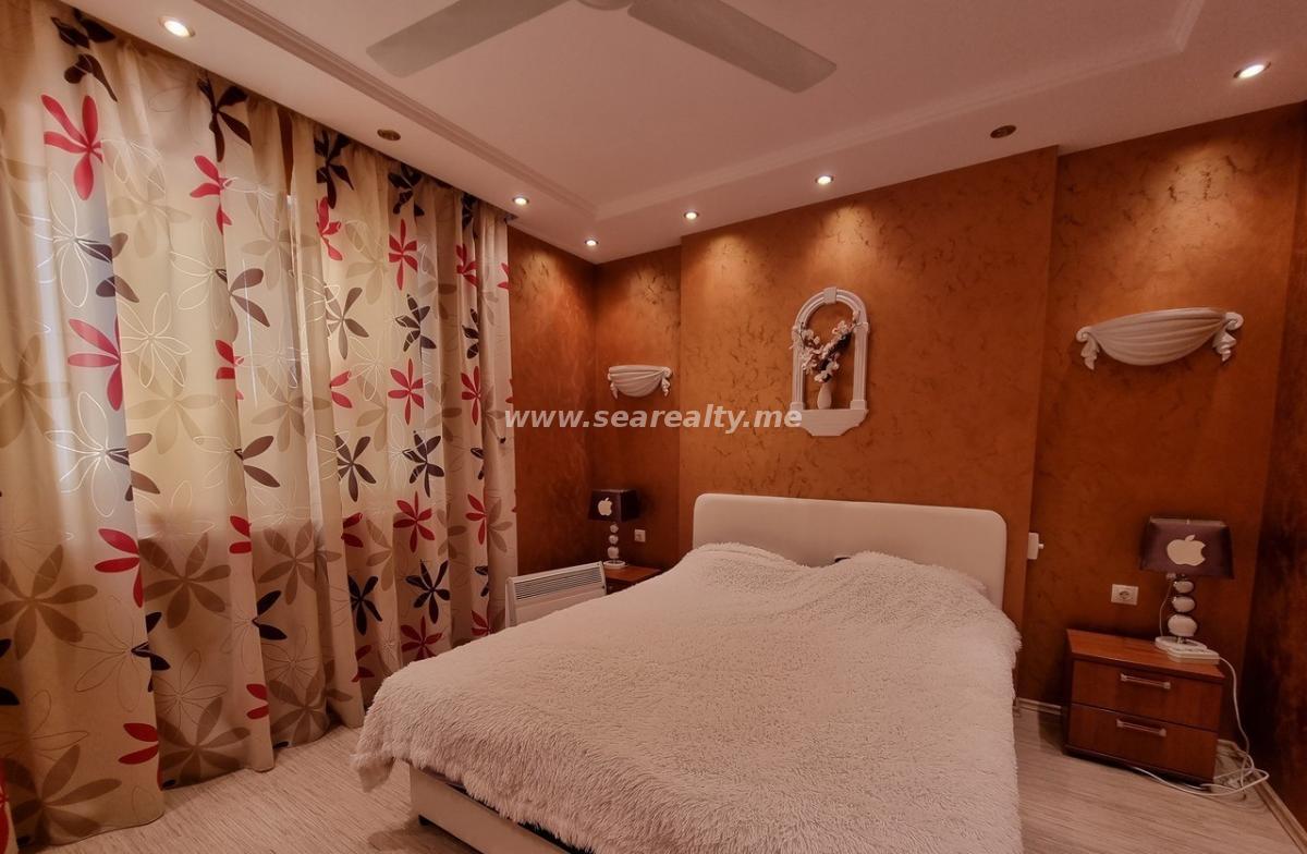 Gallery image 15