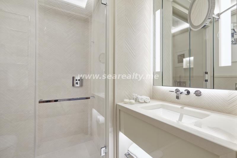 Gallery image 10