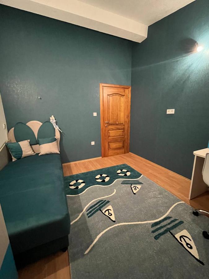 Gallery image 9