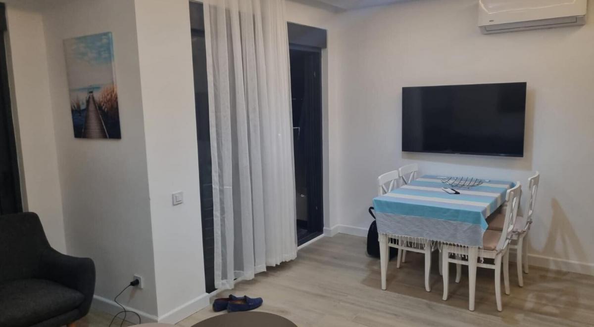 Gallery image 6