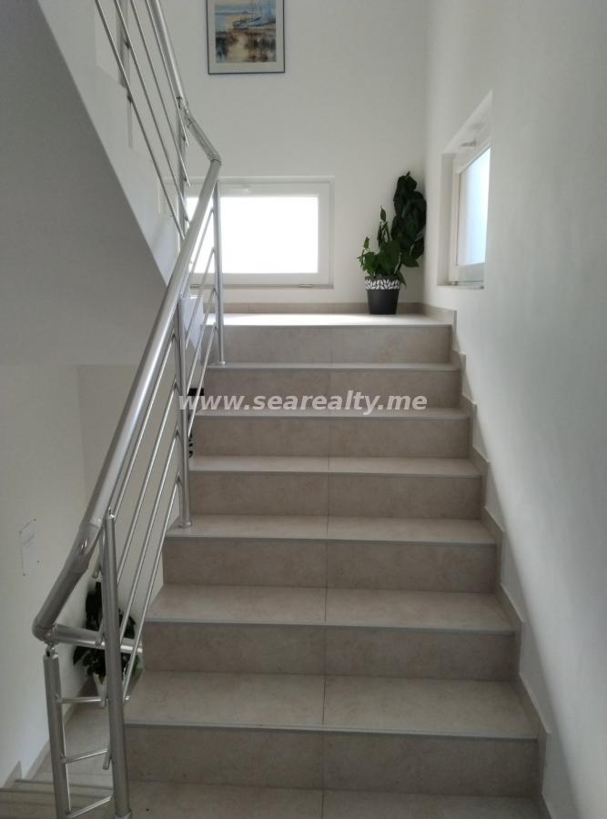 Gallery image 33