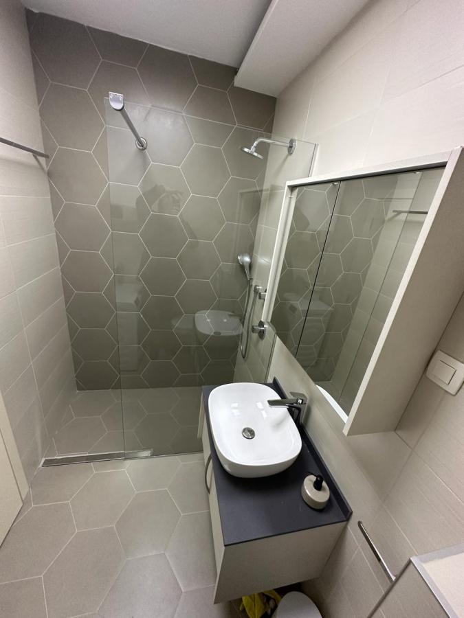 Gallery image 7