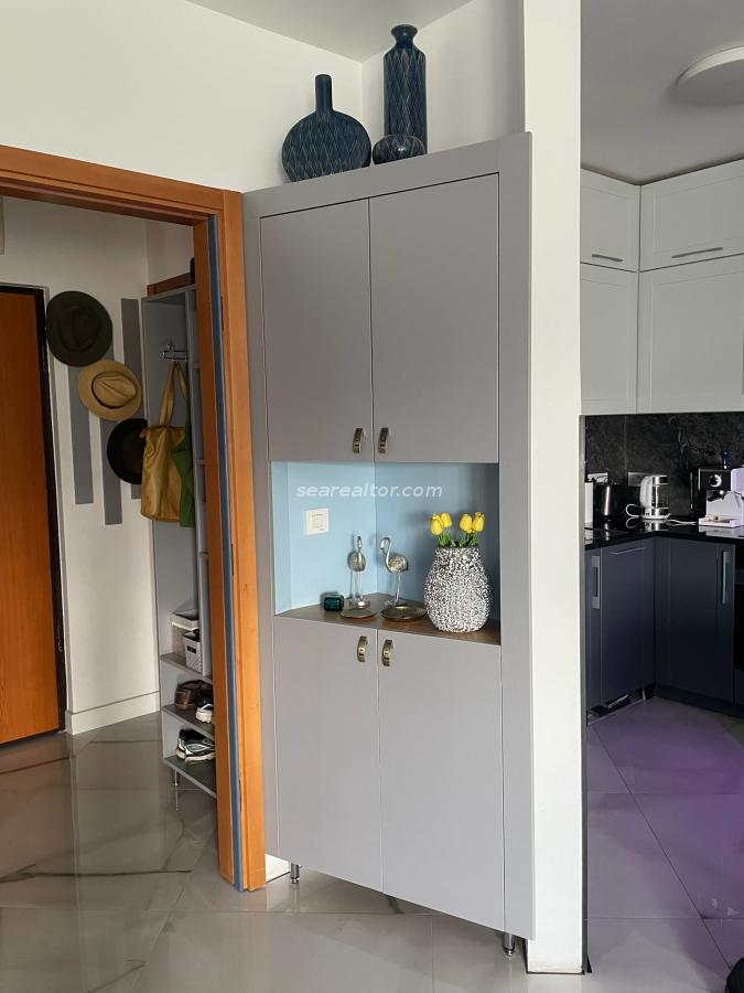 Gallery image 10