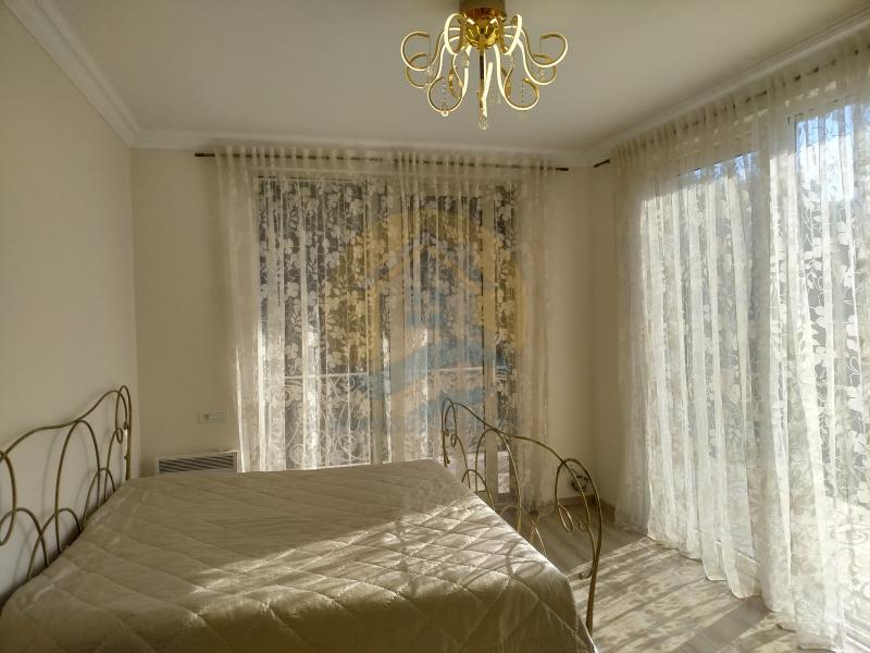 Gallery image 12