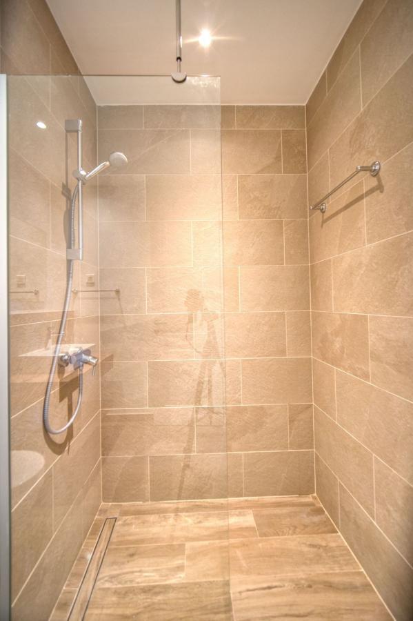 Gallery image 15