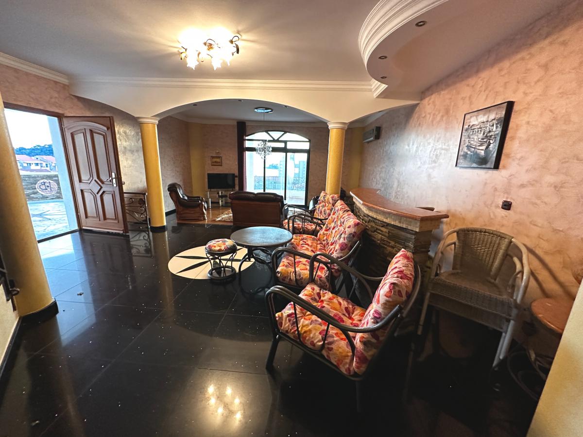 Gallery image 7