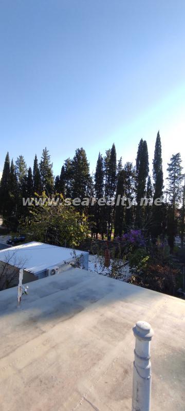 Gallery image 74