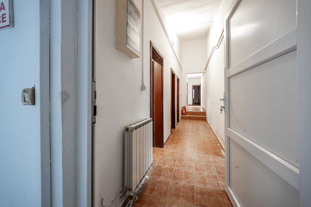 Gallery image 38