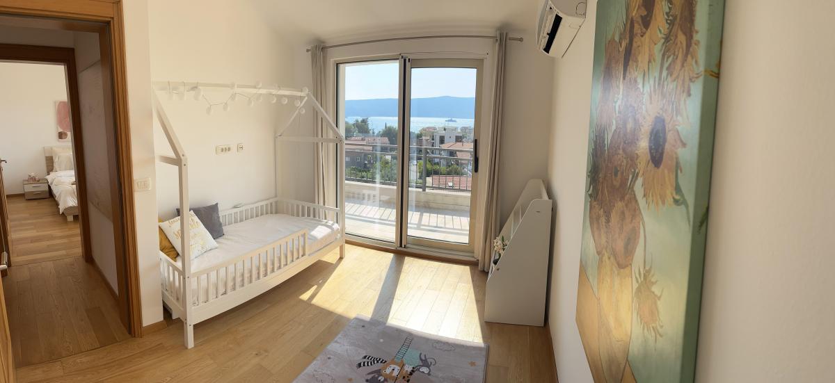 Gallery image 12
