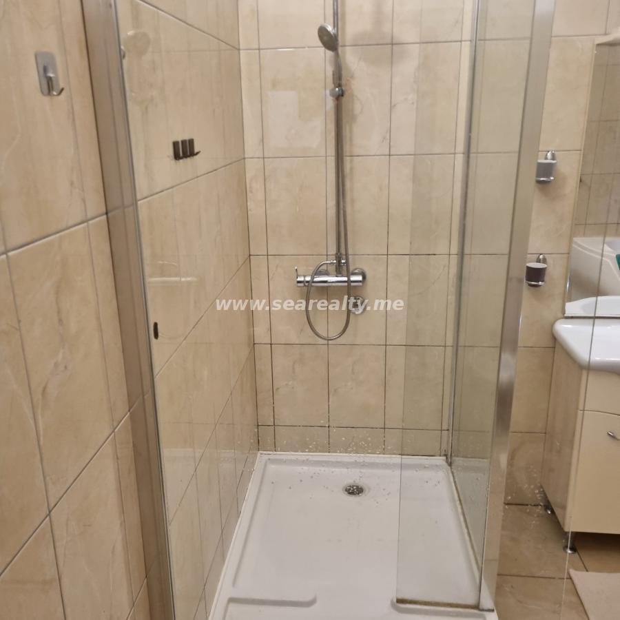 Gallery image 11