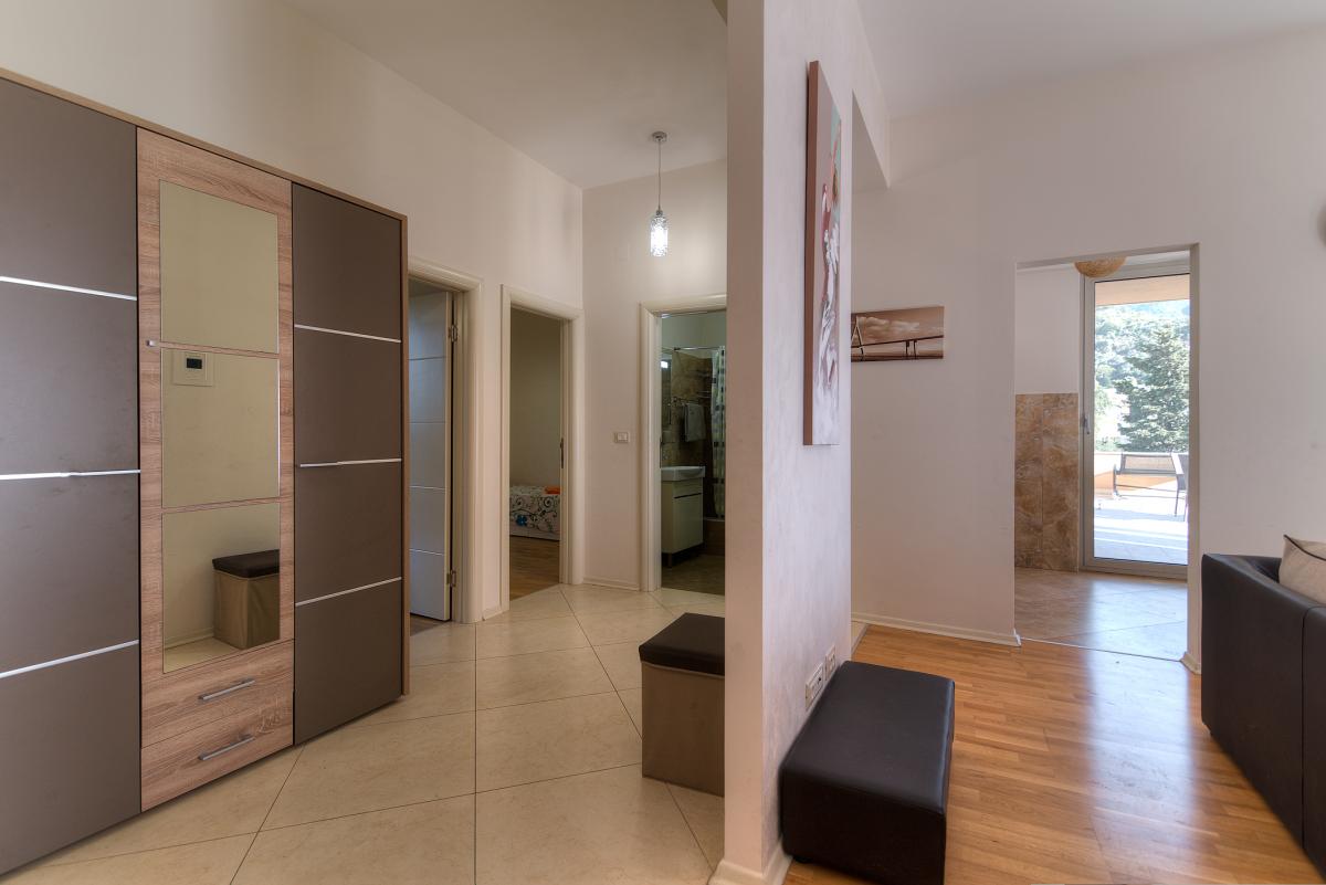 Gallery image 7