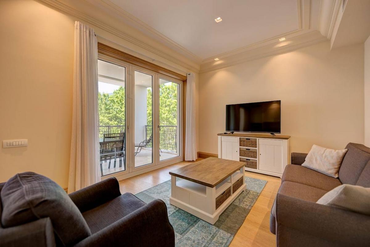 Gallery image 7