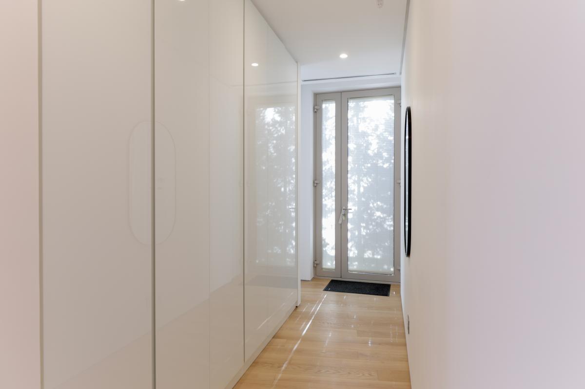 Gallery image 16