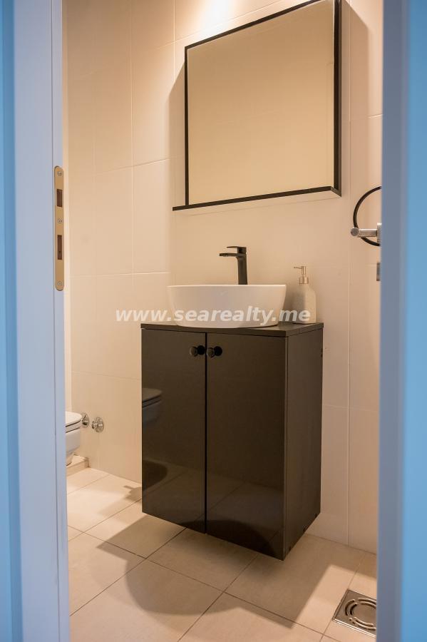 Gallery image 12
