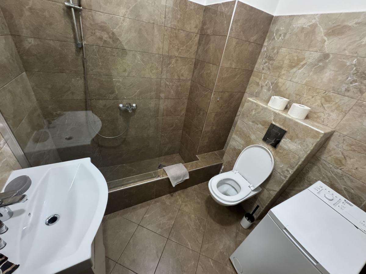 Gallery image 10