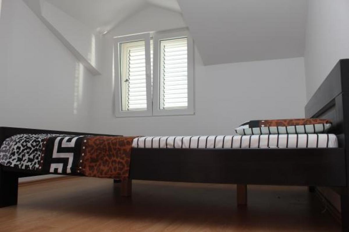 Gallery image 11