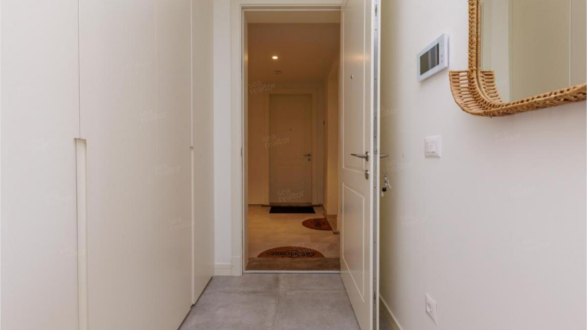 Gallery image 13