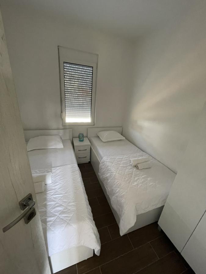 Gallery image 10