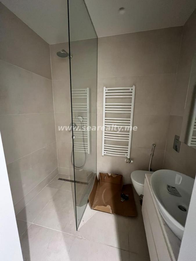 Gallery image 7