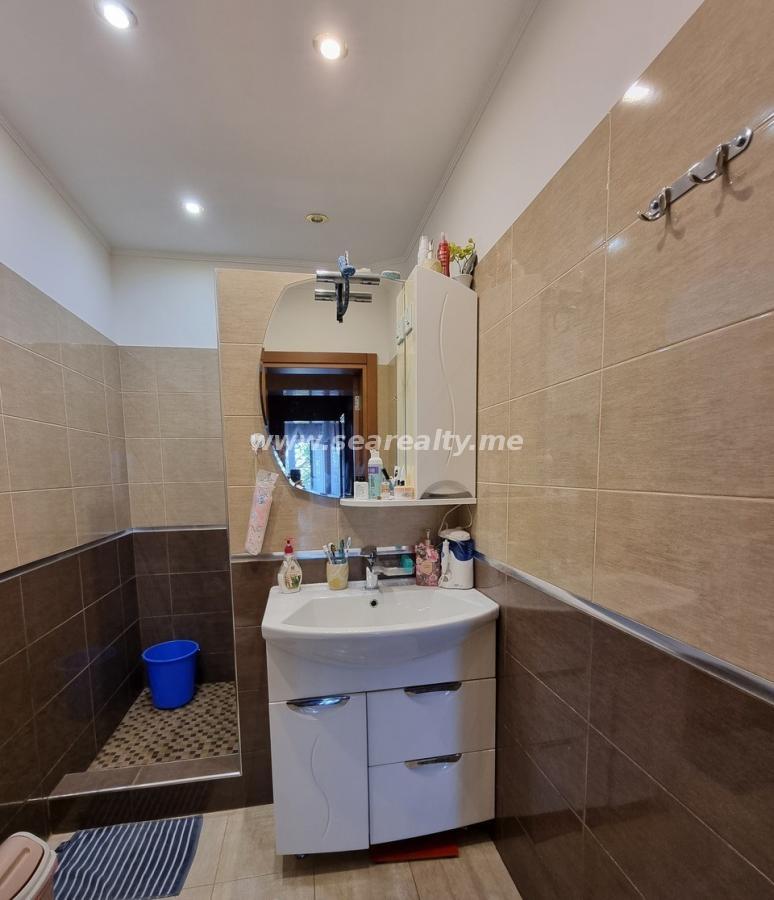 Gallery image 14