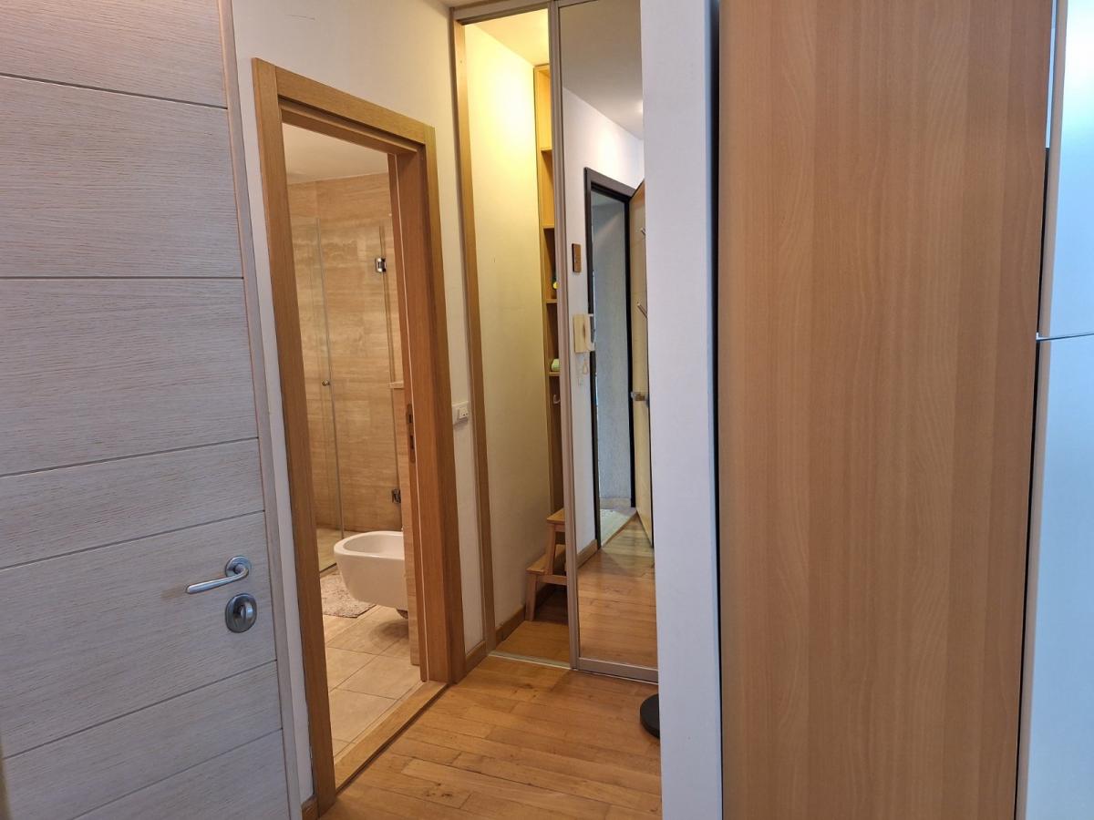 Gallery image 8