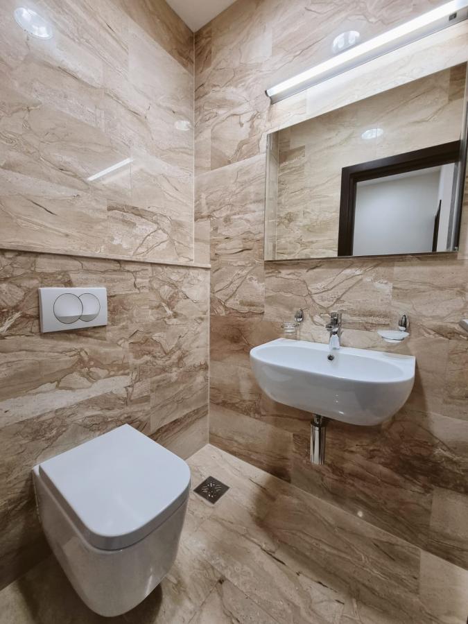 Gallery image 21