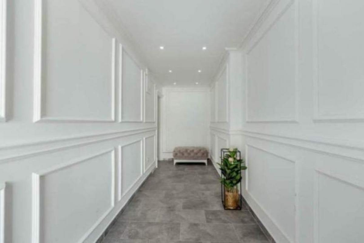 Gallery image 17