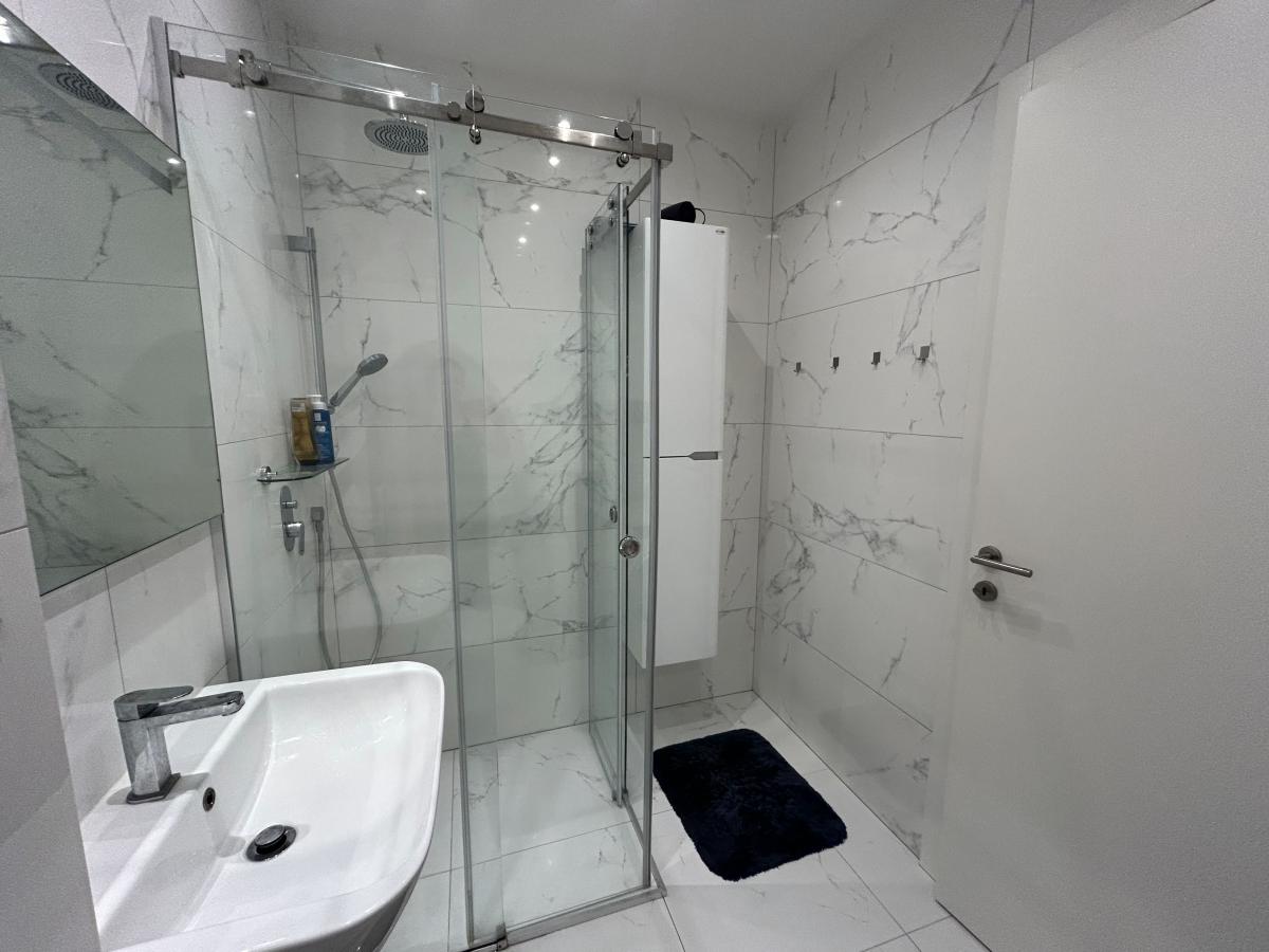 Gallery image 21