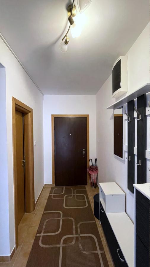 Gallery image 12