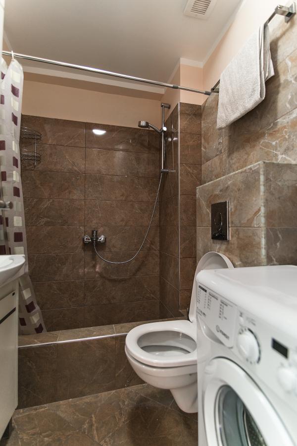 Gallery image 12