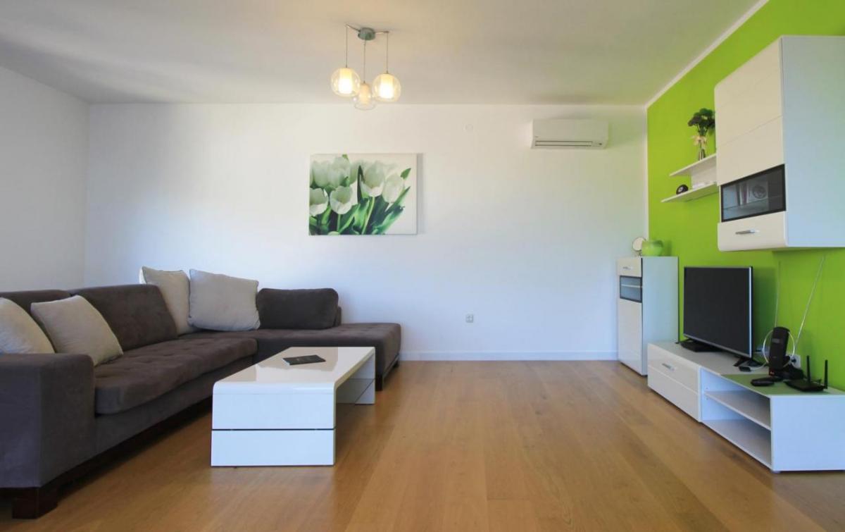 Gallery image 7