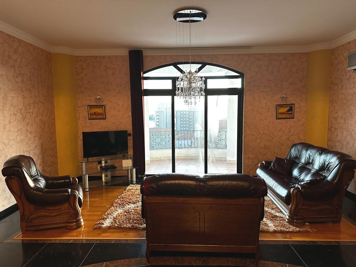 Gallery image 3