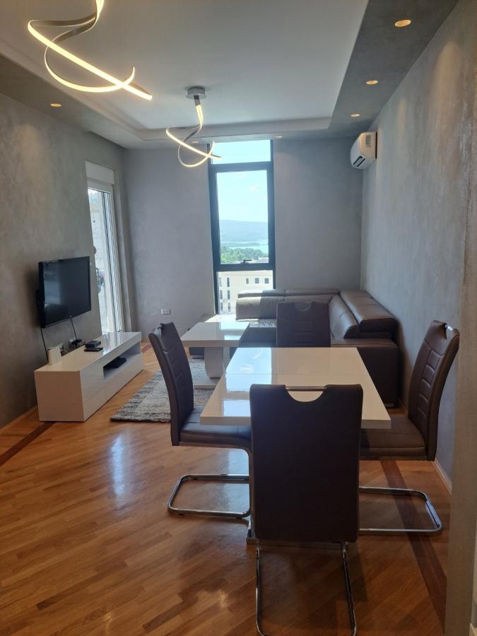 Gallery image 6